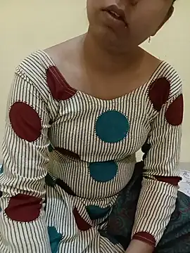 Snapshot of Seema_yadav01 chatting on May 2026 05:12:01 AM Seema yadav01 online show from May 2026 05:12:01 AM