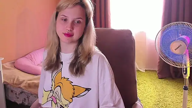 hellfirekiss online show from June 2026 03:37:01 AM