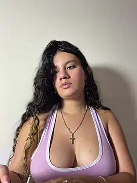 Snapshot of Miasecret18 chatting on May 2026 03:13:01 AM Miasecret18 online show from May 2026 03:13:01 AM