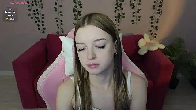 Eva Th0mpson online show from July 2026 12:59:02 AM