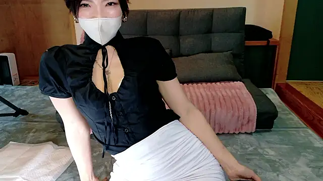 Snapshot of Naomi_00122 chatting on July 2026 04:07:01 AM Naomi 00122 online show from July 2026 04:07:01 AM