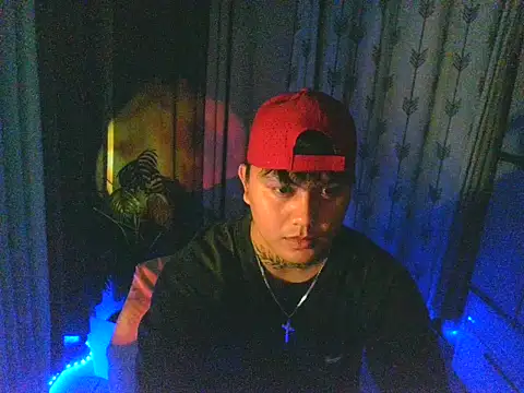 Snapshot of Ashtonfuckingboi chatting on May 2026 12:24:01 PM Ashtonfuckingboi online show from May 2026 12:24:01 PM