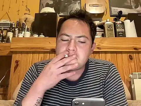 alecsgzz online show from May 2026 12:27:01 AM