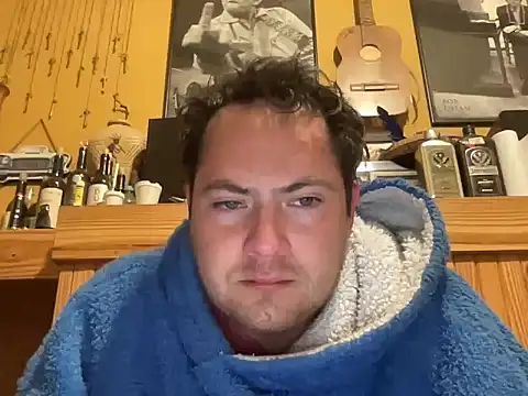 alecsgzz online show from May 2026 06:08:01 AM