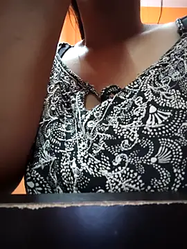 Menaxi Baby7 online show from June 2026 02:56:02 AM