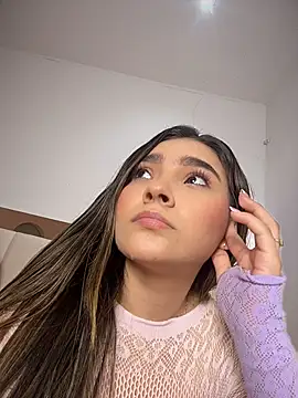 Snapshot of Mia_Rodriguezz_ chatting on June 2026 03:42:02 AM Mia Rodriguezz online show from June 2026 03:42:02 AM