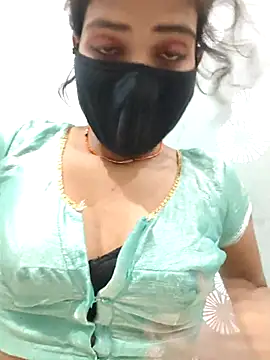 Snapshot of Hot_Candy77 chatting on June 2026 02:33:01 AM Hot Candy77 online show from June 2026 02:33:01 AM