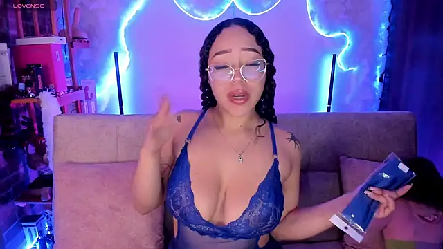 Snapshot of liz_martins1 chatting on June 2026 01:52:01 AM liz martins1 online show from June 2026 01:52:01 AM