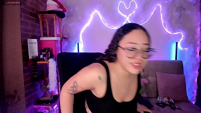 Snapshot of liz_martins1 chatting on June 2026 02:16:02 AM liz martins1 online show from June 2026 02:16:02 AM