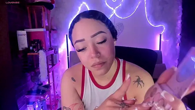 Snapshot of liz_martins1 chatting on June 2026 02:12:02 AM liz martins1 online show from June 2026 02:12:02 AM