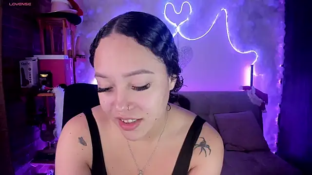 Snapshot of liz_martins1 chatting on June 2026 02:22:02 AM liz martins1 online show from June 2026 02:22:02 AM
