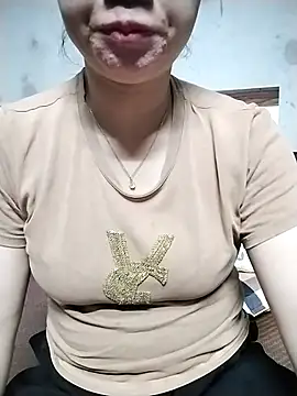 Girl lovebaby online show from May 2026 02:02:01 PM