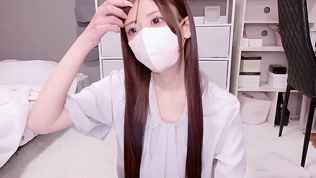 Snapshot of hina_mochi chatting on May 2026 03:50:01 PM hina mochi online show from May 2026 03:50:01 PM