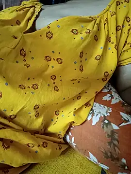 minadixit17 online show from May 2026 05:19:02 PM
