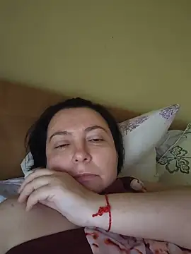 Snapshot of EmmaEmmy40 chatting on June 2026 12:41:02 PM EmmaEmmy40 online show from June 2026 12:41:02 PM