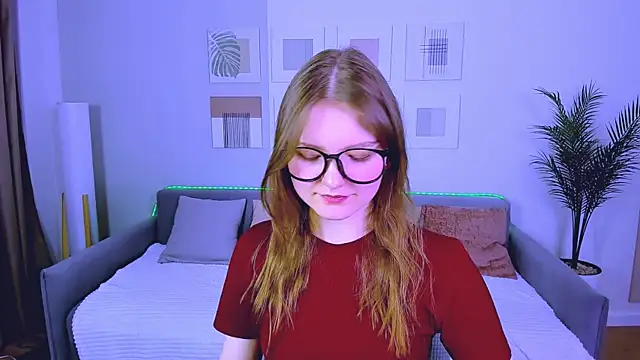 LookEva online show from May 2026 11:28:01 AM