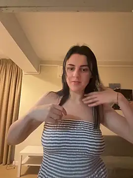 ema-emanuela online show from June 2026 09:25:02 PM