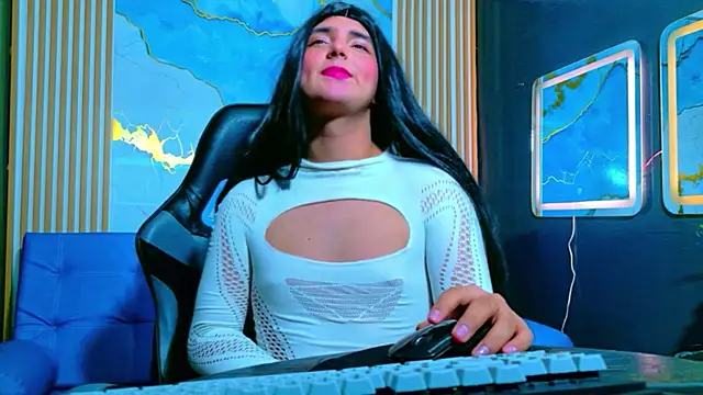 Gaby Gil  online show from May 2026 12:46:01 PM