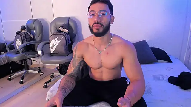 Snapshot of Axel_power_ chatting on May 2026 03:14:02 AM Axel power online show from May 2026 03:14:02 AM