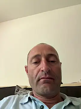 Snapshot of vladgree chatting on May 2026 07:13:01 AM vladgree online show from May 2026 07:13:01 AM