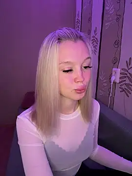 Snapshot of Velvet_Doll_ chatting on July 2026 05:23:02 AM Velvet Doll online show from July 2026 05:23:02 AM