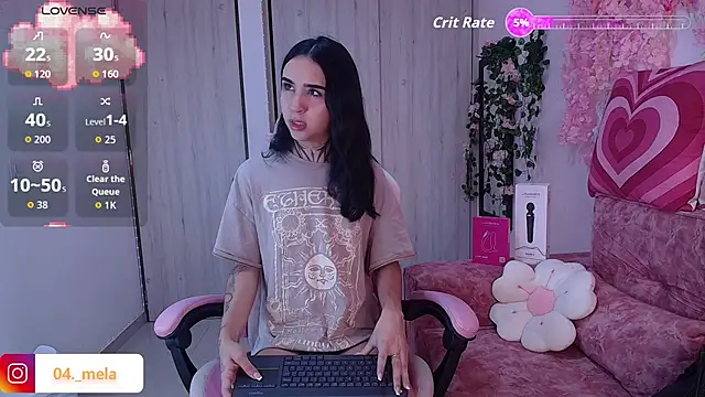 Snapshot of naomi_femme chatting on June 2026 12:20:02 PM naomi femme online show from June 2026 12:20:02 PM