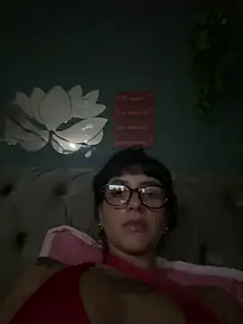 MartinadeCaxias online show from May 2026 06:37:01 PM