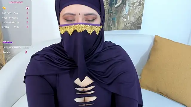 Snapshot of yasmin_dina chatting on May 2026 01:38:02 PM yasmin dina online show from May 2026 01:38:02 PM
