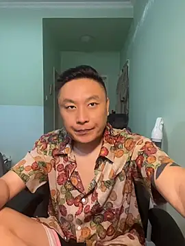 Snapshot of mrcake666 chatting on August 2026 12:18:02 PM mrcake666 online show from August 2026 12:18:02 PM