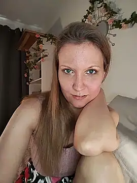 Candy Cougar online show from June 2026 06:52:02 AM