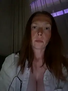 MillaSmileX online show from May 2026 06:04:01 PM