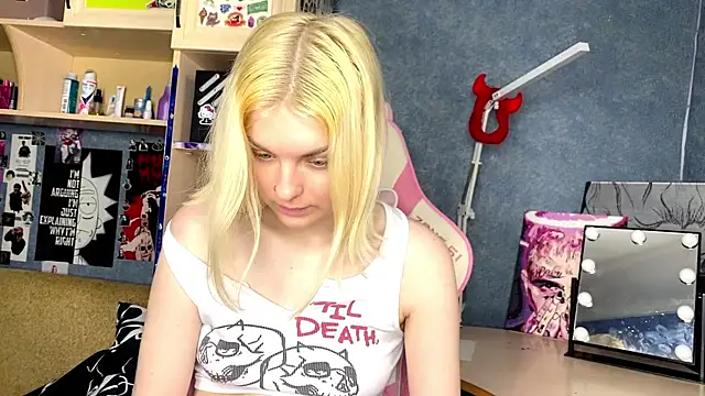 MonicaHolt online show from July 2026 01:17:01 PM