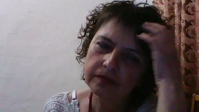 Snapshot of ElizabethGorden chatting on May 2026 05:51:01 PM ElizabethGorden online show from May 2026 05:51:01 PM
