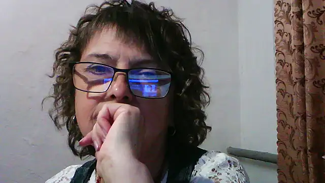 Snapshot of ElizabethGorden chatting on June 2026 05:37:02 PM ElizabethGorden online show from June 2026 05:37:02 PM
