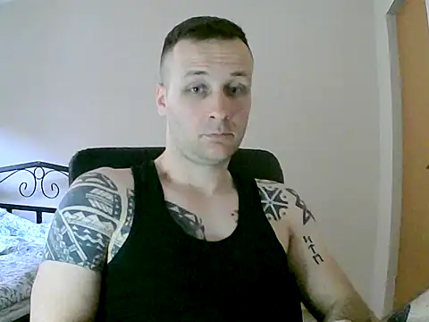 MacMillan69 online show from May 2026 09:36:01 AM