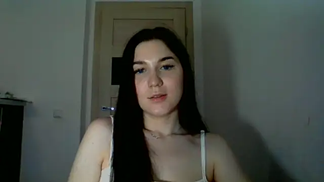 Katiee Foxi online show from June 2026 06:43:02 PM