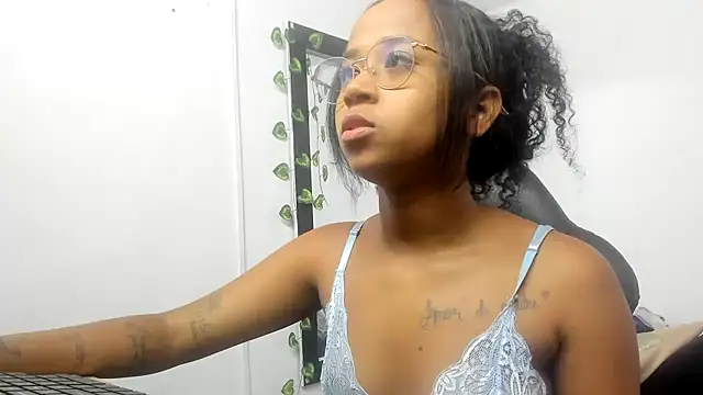 Snapshot of wizarpamela chatting on July 2026 04:20:01 PM wizarpamela online show from July 2026 04:20:01 PM