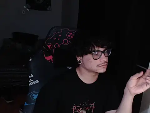 Snapshot of lilgothboy chatting on July 2026 03:48:02 AM lilgothboy online show from July 2026 03:48:02 AM
