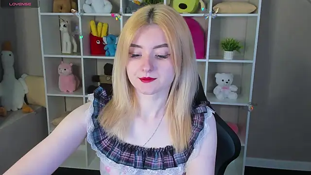 Diiana Daviis online show from June 2026 12:57:02 AM