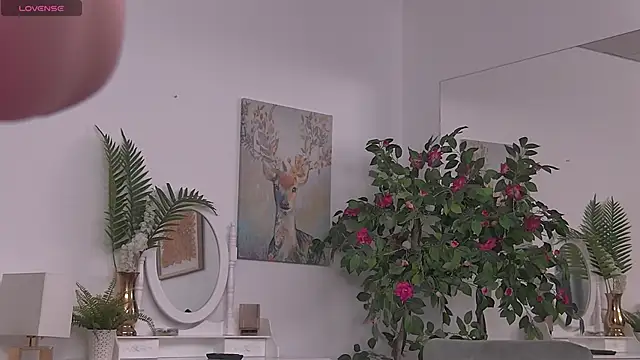 ZoeSkyee online show from June 2026 05:39:02 PM