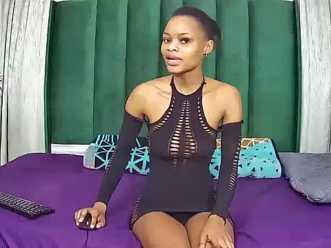 SexGee2020 online show from May 2026 05:10:01 PM