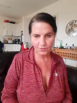 Snapshot of Velvet-Milf chatting on June 2026 03:58:02 PM Velvet-Milf online show from June 2026 03:58:02 PM