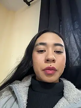Zafiro-fire online show from May 2026 11:07:02 AM