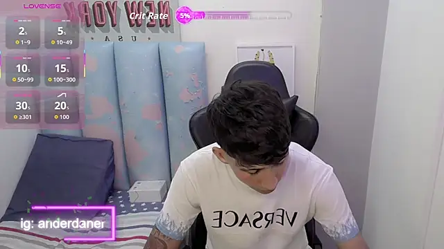 Snapshot of liam_play chatting on June 2026 05:37:01 AM liam play online show from June 2026 05:37:01 AM