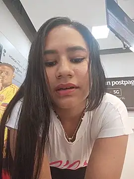 Snapshot of AntonellaMonroew chatting on May 2026 04:47:01 PM AntonellaMonroew online show from May 2026 04:47:01 PM
