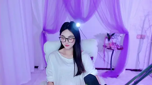 Snapshot of Tili_Lucky chatting on May 2026 01:13:01 AM Tili Lucky online show from May 2026 01:13:01 AM