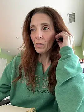 Raevyn online show from May 2026 05:53:01 PM