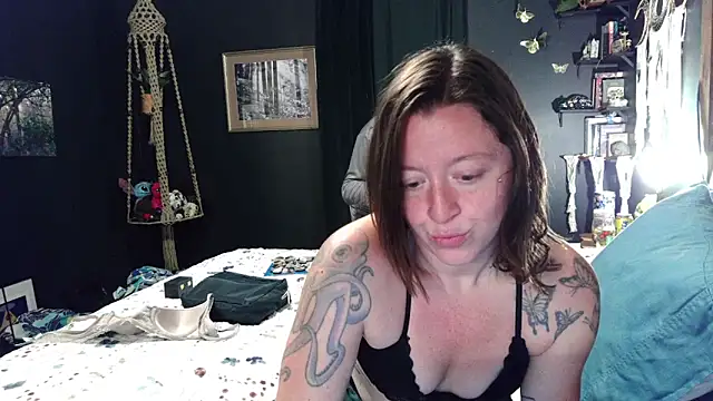 MoonlightOutlaws online show from June 2026 09:52:01 AM