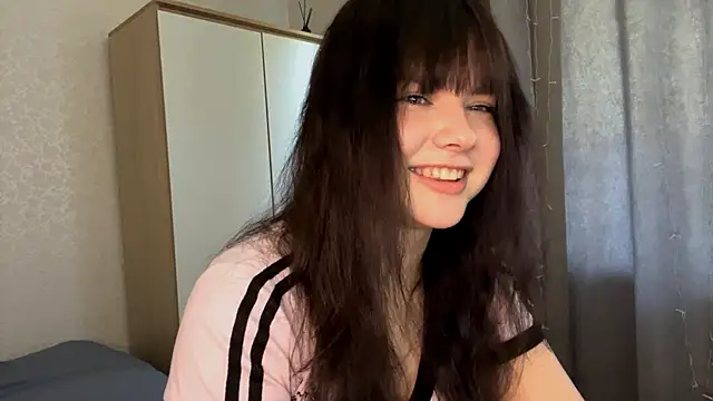 Snapshot of EmilyMercurial chatting on May 2026 08:22:02 AM EmilyMercurial online show from May 2026 08:22:02 AM