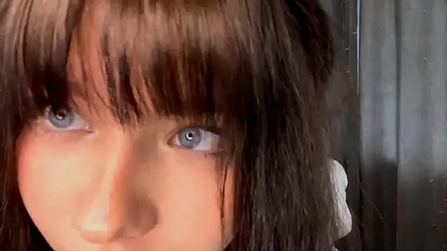 Snapshot of EmilyMercurial chatting on June 2026 10:07:01 AM EmilyMercurial online show from June 2026 10:07:01 AM